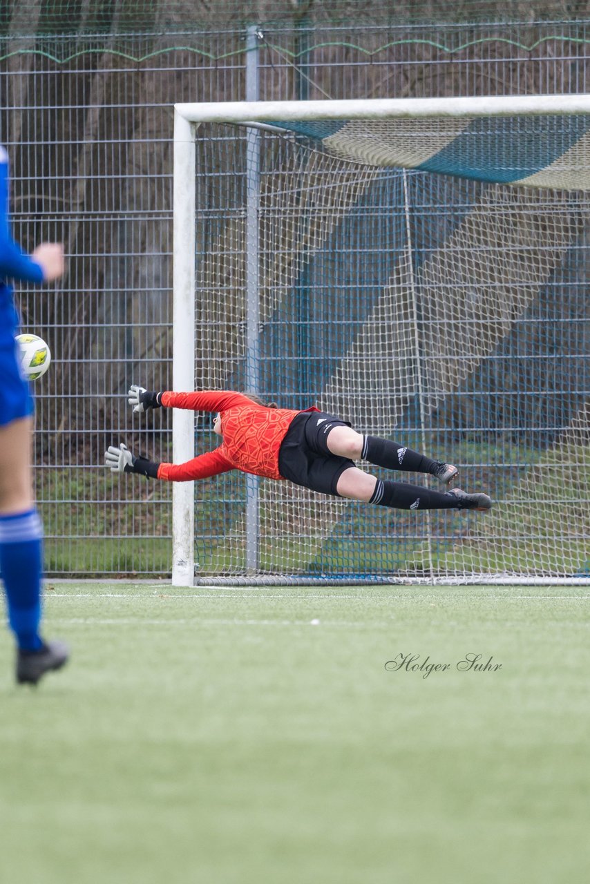 Bild 394 - F SSC Hagen Ahrensburg - SV Frisia Risum-Lindholm : Ergebnis: 1:2